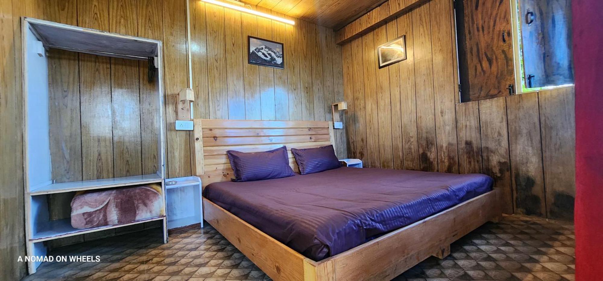 Neelkanth Retreat Mukteshwar Room photo